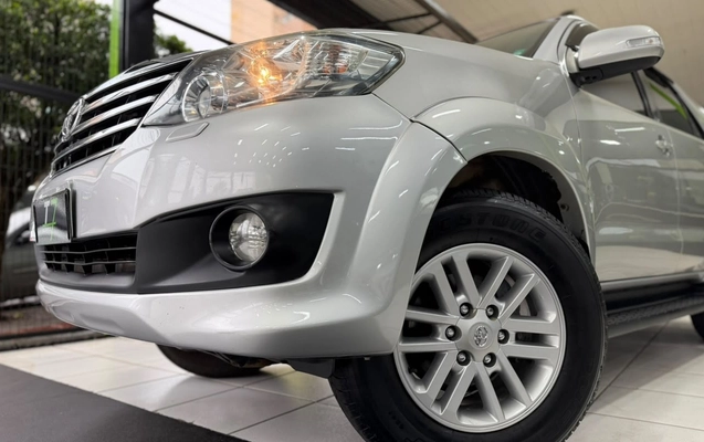 imagem-https://www.socarrao.com.br/sc-vehicle-images-prod/4353477/1792002789409-V2hhdHNBcHAgSW1hZ2UgMjAyNi0xMC0xNCBhdCAxMC41OC41NiAoMikuanBlZw.jpeg