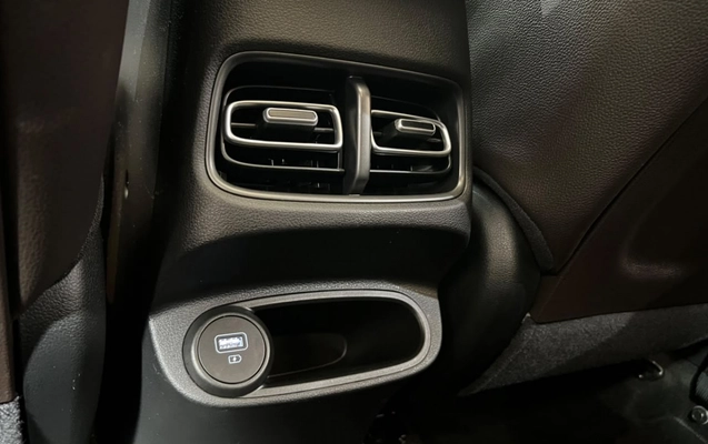 imagem-https://www.socarrao.com.br/sc-vehicle-images-prod/4353502/1791992155072-Fdcy8UB7bd9WZ2dE4h1blVX4gn9O7xgp.jpg