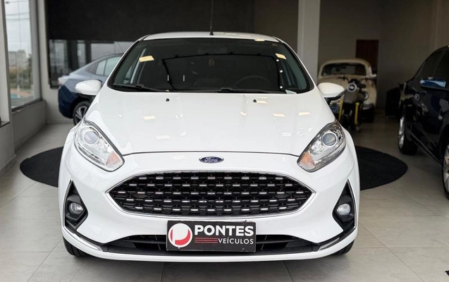 imagem-https://www.socarrao.com.br/sc-vehicle-images-prod/4353534/1792690137646-8517200_0_B_07e1703fac.jpeg