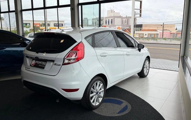 imagem-https://www.socarrao.com.br/sc-vehicle-images-prod/4353534/1792690137657-8517200_4_B_c73f45e053.jpeg