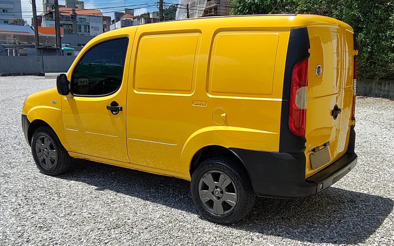 imagem-https://www.socarrao.com.br/sc-vehicle-images-prod/4353566/1791992930163-UEhPVE8tMjAyNi0xMC0xNC0xMi0zMi0yOC5qcGc.jpg