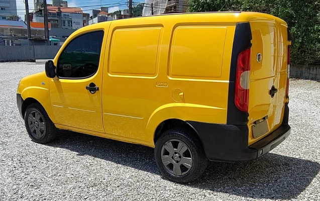 imagem-https://www.socarrao.com.br/sc-vehicle-images-prod/4353566/1791992930163-UEhPVE8tMjAyNi0xMC0xNC0xMi0zMi0yOC5qcGc.jpg