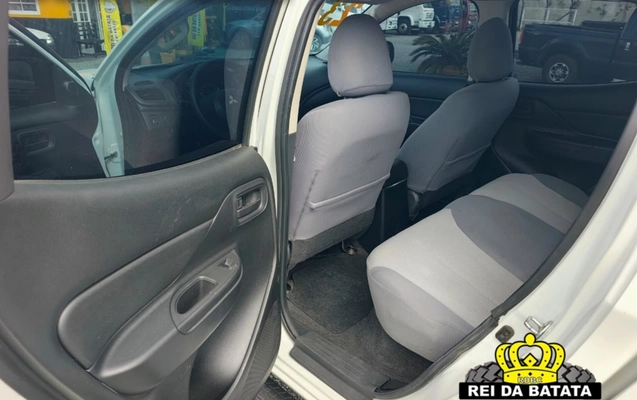imagem-https://www.socarrao.com.br/sc-vehicle-images-prod/4353701/1791994044818-MTAuanBn.jpg