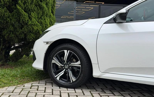 imagem-https://www.socarrao.com.br/sc-vehicle-images-prod/4353864/1791995044613-8564446_6_B_94f7425dc5.jpeg