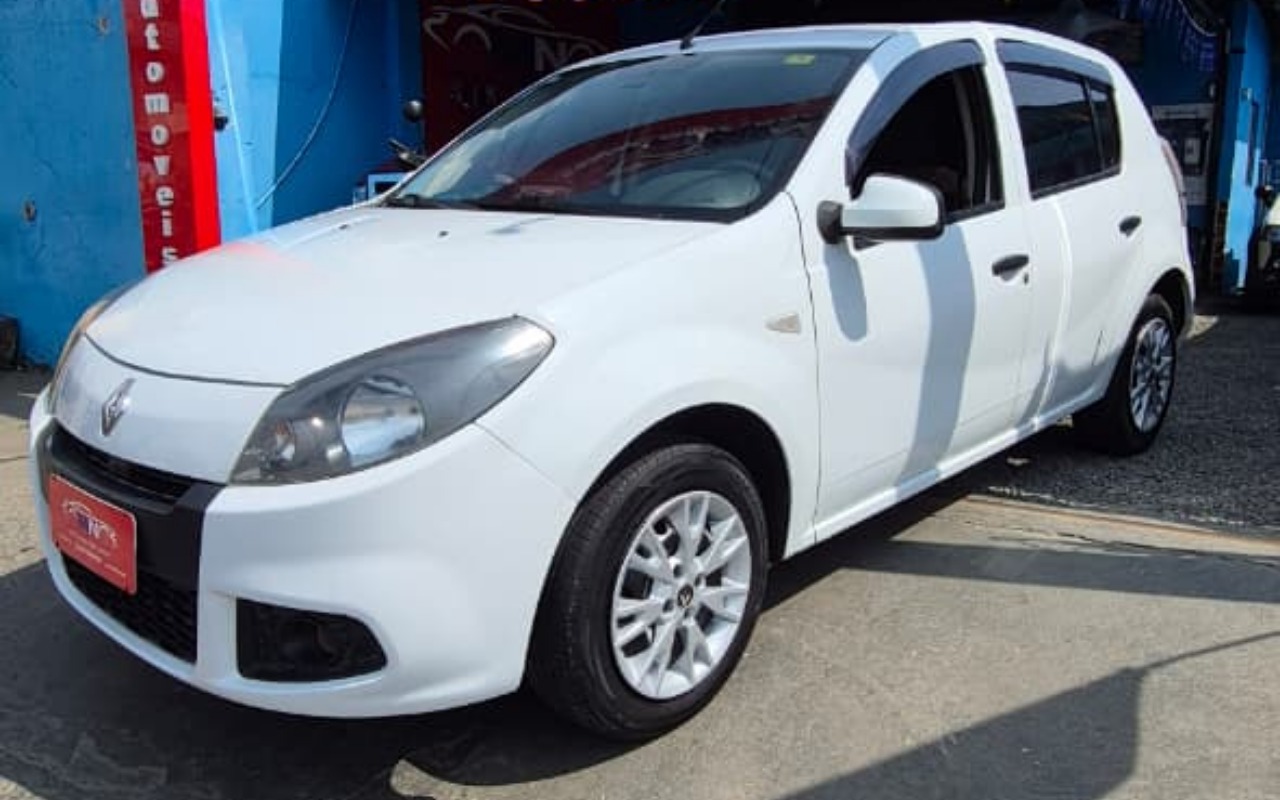 Renault Sandero 2014 Branco — foto 1 de 3