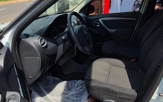 imagem-https://www.socarrao.com.br/sc-vehicle-images-prod/4353920/1791995486893-V2hhdHNBcHAgSW1hZ2UgMjAyNi0wOC0zMSBhdCAwOC41OS4yNyAoMSkuanBlZw.jpeg
