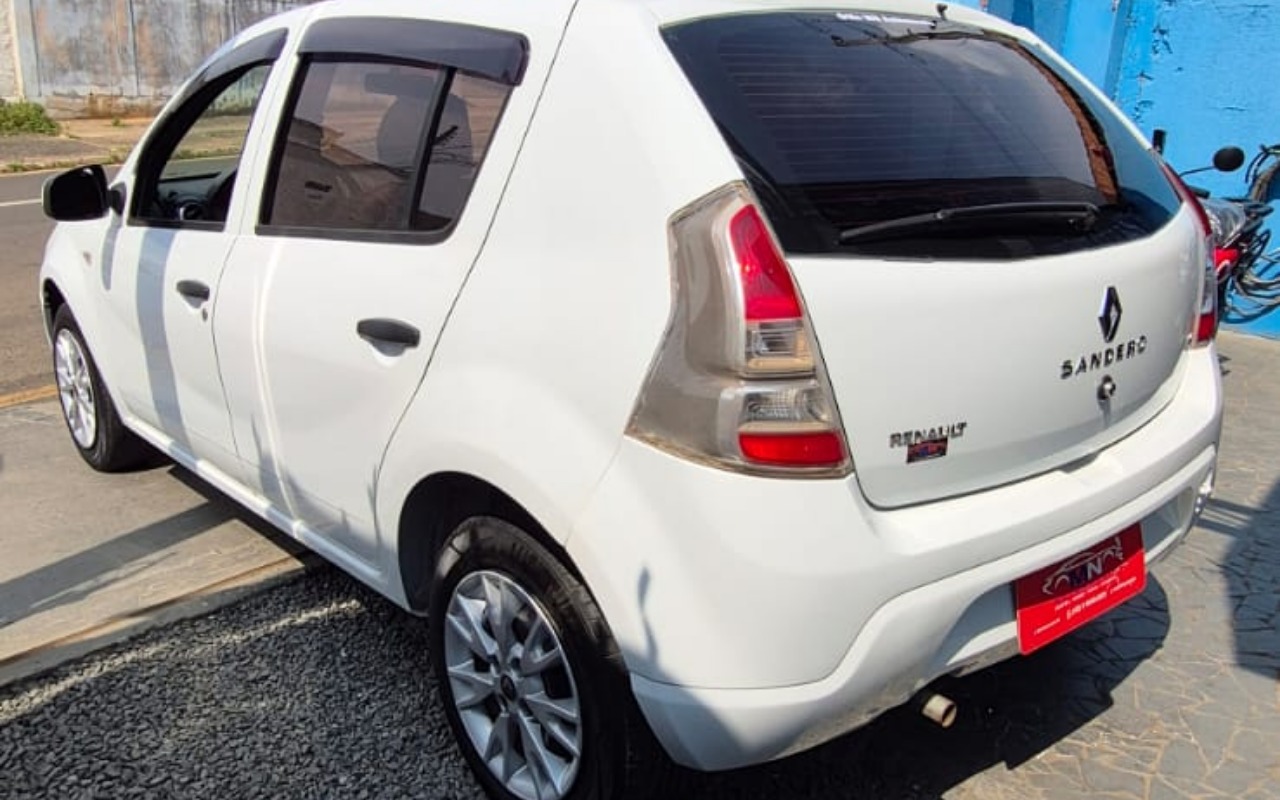 imagem-https://www.socarrao.com.br/sc-vehicle-images-prod/4353920/1791995486996-V2hhdHNBcHAgSW1hZ2UgMjAyNi0wOC0zMSBhdCAwOC41OS4yNy5qcGVn.jpeg