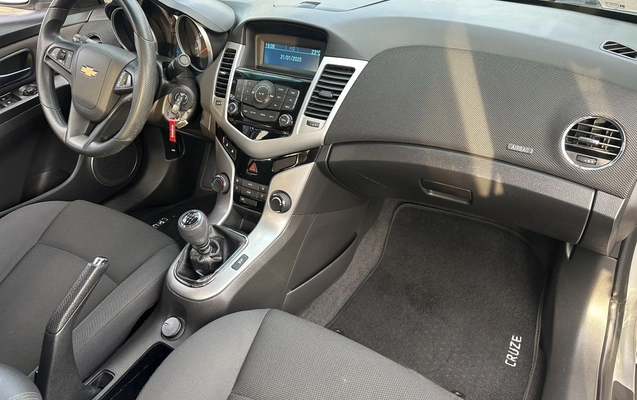 imagem-https://www.socarrao.com.br/sc-vehicle-images-prod/4353962/1791995861672-gb-6c345e1.jpeg