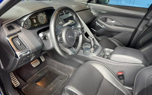 imagem-https://www.socarrao.com.br/sc-vehicle-images-prod/4353963/1792079798528-8568526_8_B_a3819f0103.jpeg