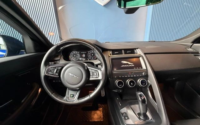 imagem-https://www.socarrao.com.br/sc-vehicle-images-prod/4353963/1792079798531-8568526_10_B_2d2ebbd200.jpeg