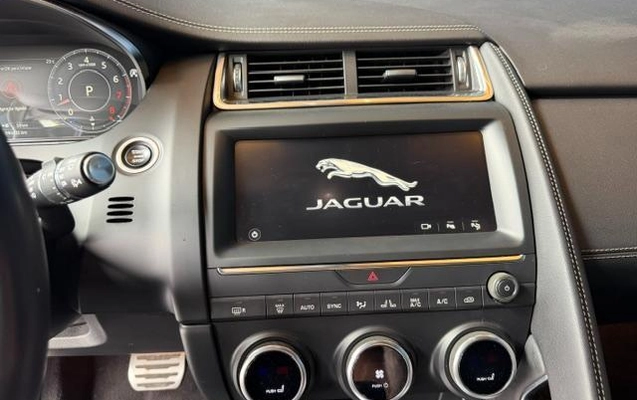 imagem-https://www.socarrao.com.br/sc-vehicle-images-prod/4353963/1792079798534-8568526_12_B_70e1de6142.jpeg