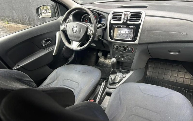 imagem-https://www.socarrao.com.br/sc-vehicle-images-prod/4353975/1791996081536-8486398_8_B_9108c13c45.jpeg
