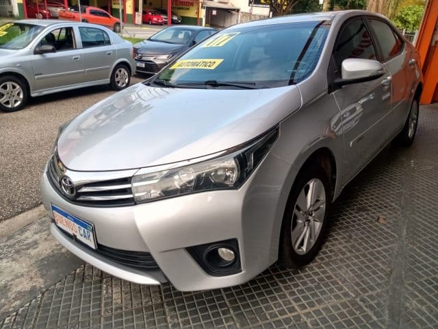 Toyota Corolla XEi 2.0 Flex 16V Aut. na cor Cinza em São José dos Pinhais / PR - 43540