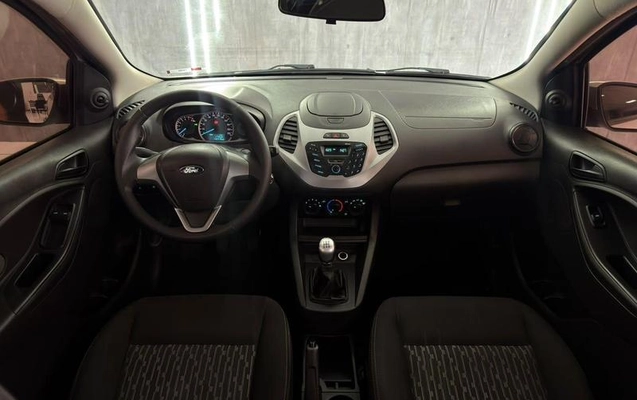 imagem-https://www.socarrao.com.br/sc-vehicle-images-prod/4354059/1791996774401-8569296_7_B_32d138d0ec.jpeg