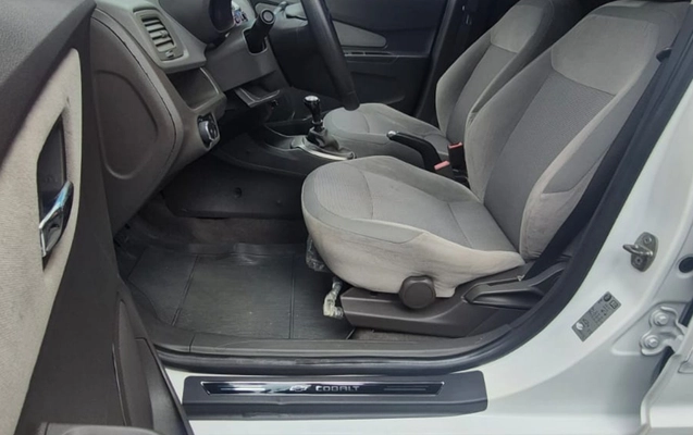 imagem-https://www.socarrao.com.br/sc-vehicle-images-prod/4354060/1791996777069-V2hhdHNBcHAgSW1hZ2UgMjAyNi0xMC0xNCBhdCAxMy40OC4zOC5qcGVn.jpeg