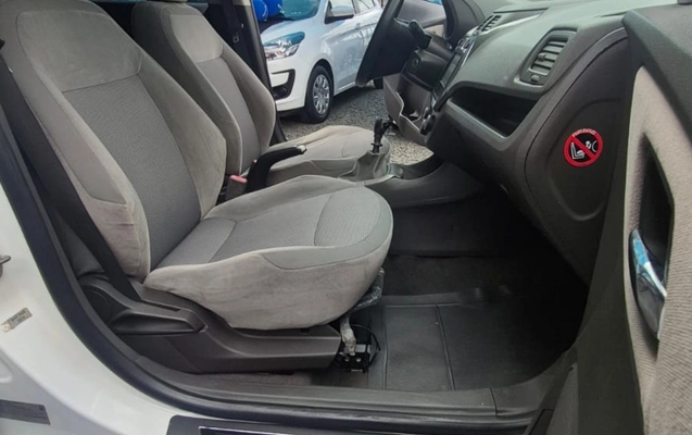 imagem-https://www.socarrao.com.br/sc-vehicle-images-prod/4354060/1791996777147-V2hhdHNBcHAgSW1hZ2UgMjAyNi0xMC0xNCBhdCAxMy40OC4zOSAoMSkuanBlZw.jpeg
