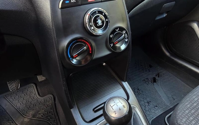 imagem-https://www.socarrao.com.br/sc-vehicle-images-prod/4354081/1792161727493-8509061_8_B_5e2ba92f3c.jpeg