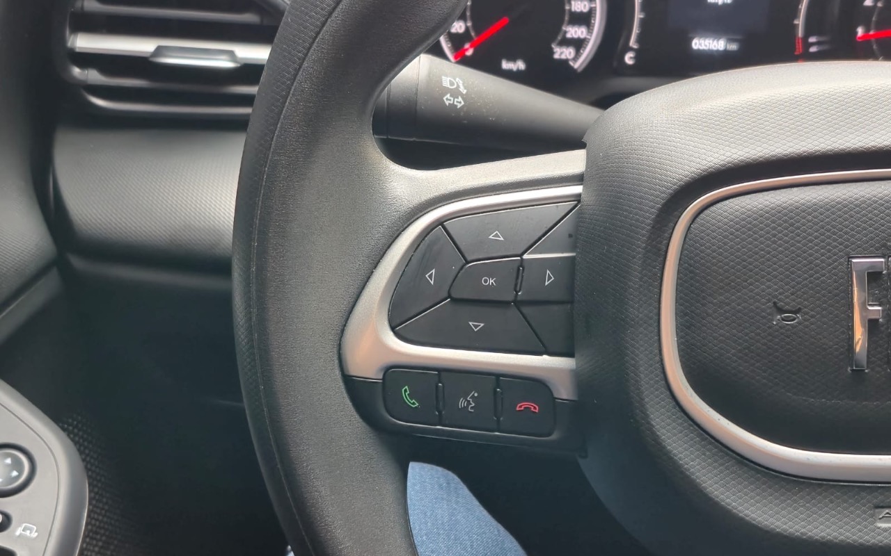 imagem-https://www.socarrao.com.br/sc-vehicle-images-prod/4354143/1791997284789-ZGFhNzBkMzAtMzllZC00NmNhLWFkMTItNmZiZmEwNTA2OTRiLmpwZWc.jpeg