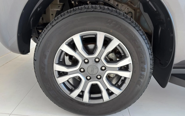 imagem-https://www.socarrao.com.br/sc-vehicle-images-prod/4354165/1791997432365-gb-1fc6099.jpeg