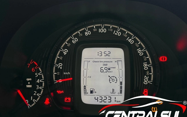 imagem-https://www.socarrao.com.br/sc-vehicle-images-prod/4354179/1791997590252-694e0789b3794a94b3eea59e98c35643_1791997532602.jpg