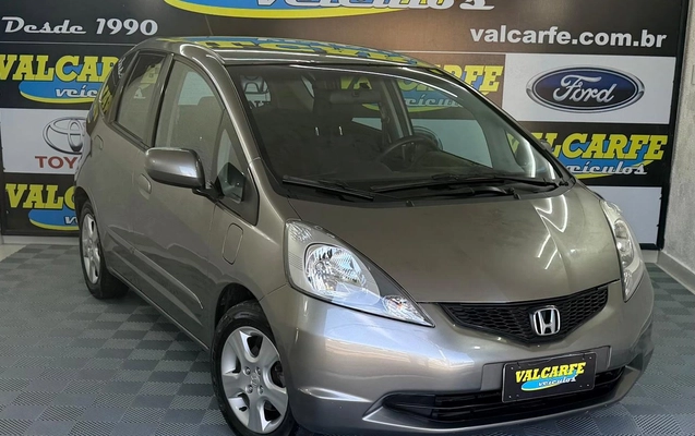 imagem-https://www.socarrao.com.br/sc-vehicle-images-prod/4354187/1791997757411-MS5qZmlm.jfif