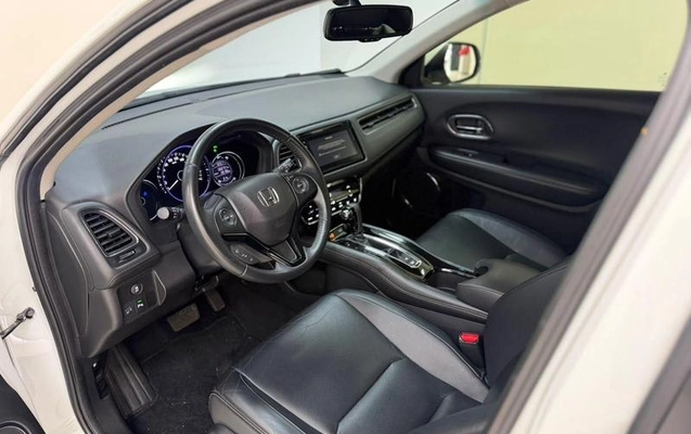 imagem-https://www.socarrao.com.br/sc-vehicle-images-prod/4354190/1792090114540-8518615_10_B_b8414022c8.jpeg