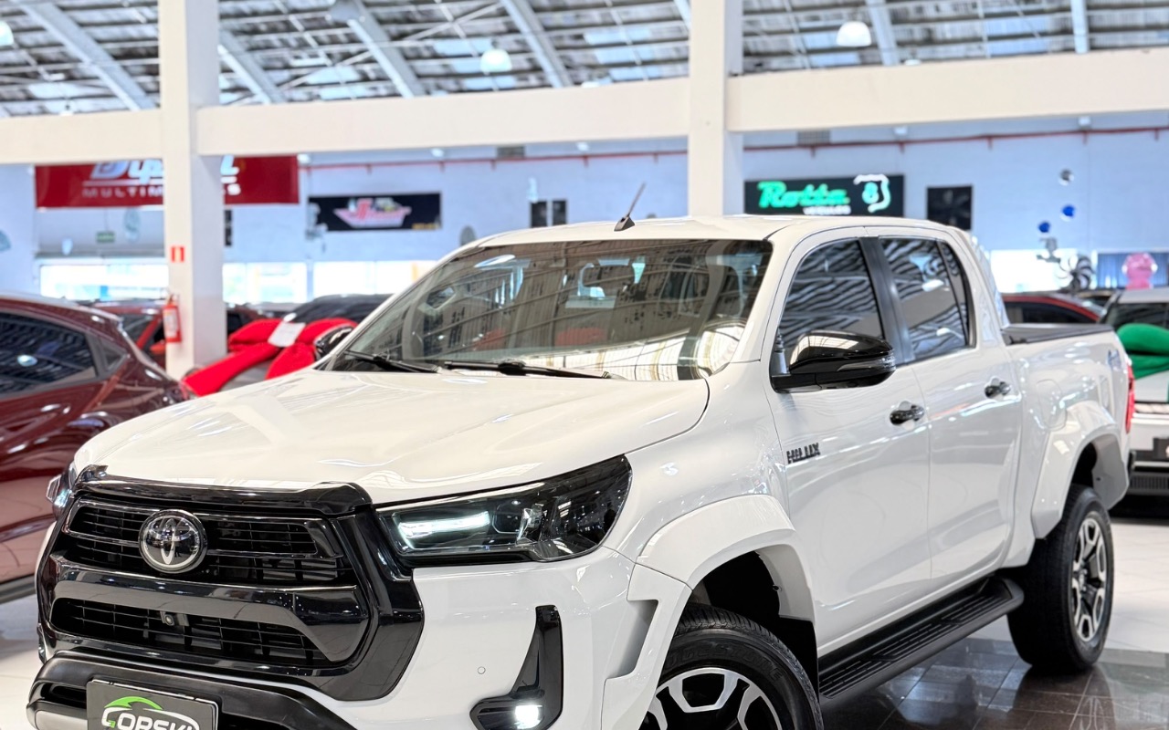 Toyota Hilux 2024 Branco — foto 1 de 3
