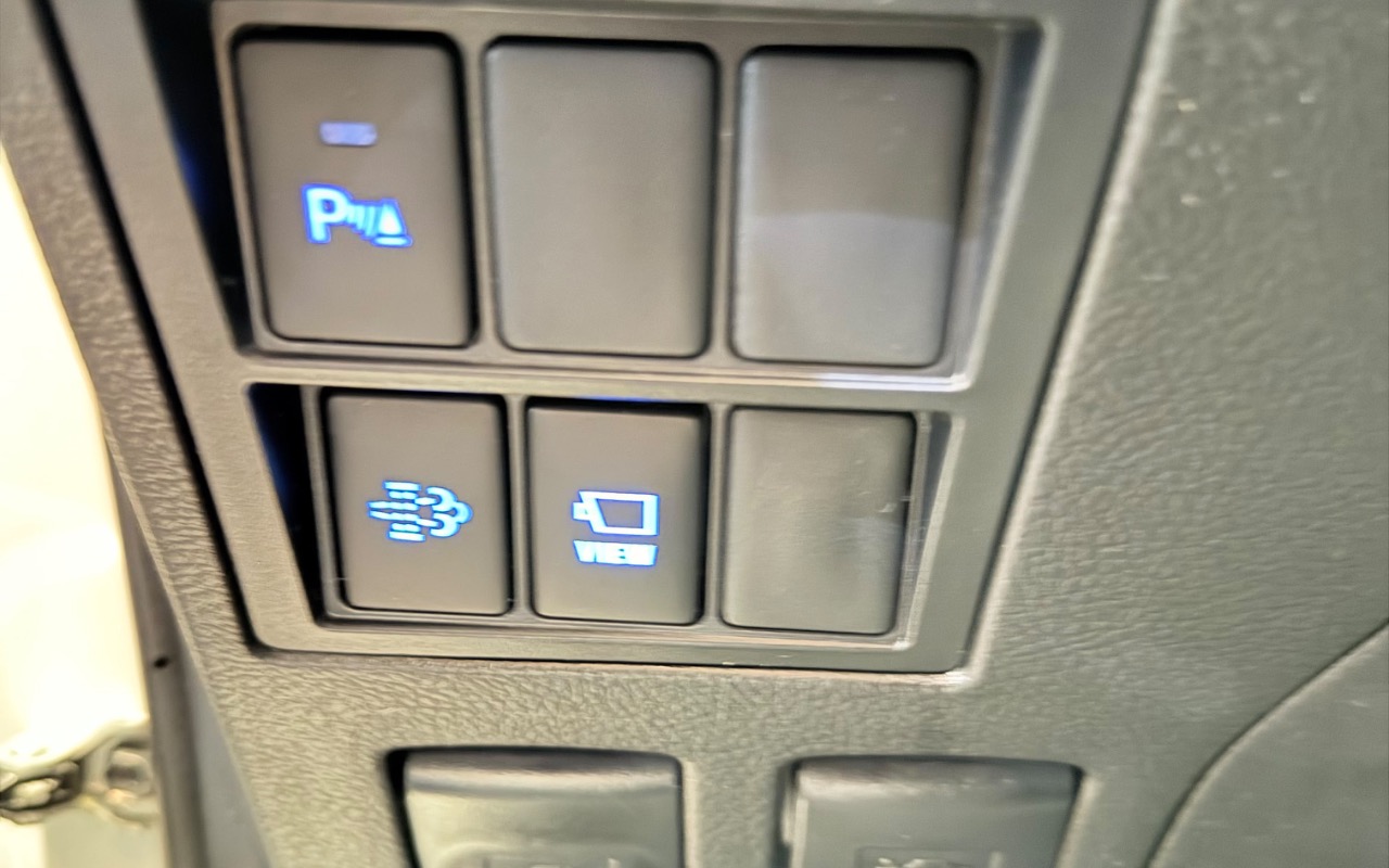 imagem-https://www.socarrao.com.br/sc-vehicle-images-prod/4354255/1791998180340-ZjJmYWY0NTMtNjJiYy00YWZhLWFiOTMtMDUxMjAyMTk5OWJmLmpwZWc.jpeg