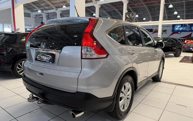 imagem-https://www.socarrao.com.br/sc-vehicle-images-prod/4354279/1792525810366-8566363_12_B_c573069f71.jpeg