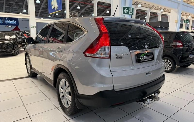 imagem-https://www.socarrao.com.br/sc-vehicle-images-prod/4354279/1792525810370-8566363_12_B_478bef991f.jpeg