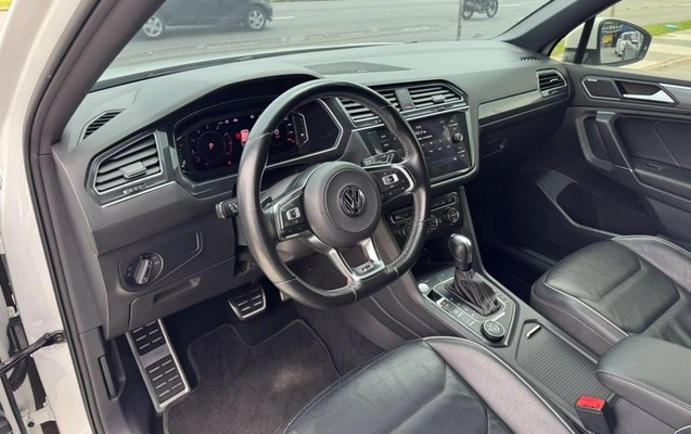 imagem-https://www.socarrao.com.br/sc-vehicle-images-prod/4354282/1792528349253-8560374_11_B_ae7bbb946b.jpeg