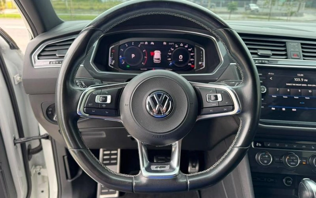 imagem-https://www.socarrao.com.br/sc-vehicle-images-prod/4354282/1792528349255-8560374_16_B_34463ccc22.jpeg