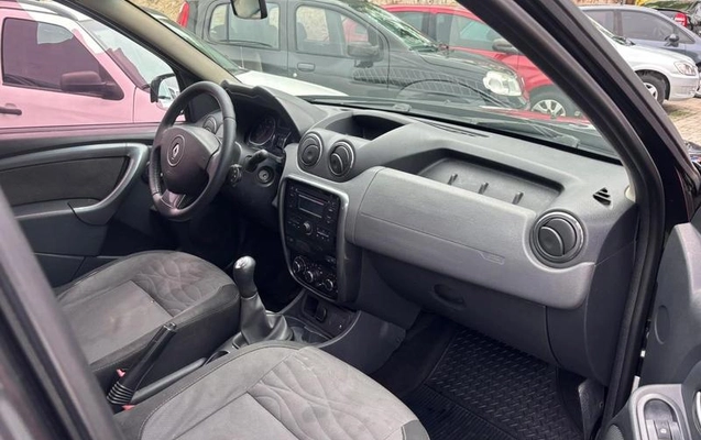 imagem-https://www.socarrao.com.br/sc-vehicle-images-prod/4354295/1791998773715-8569099_10_B_7264fa166f.jpeg