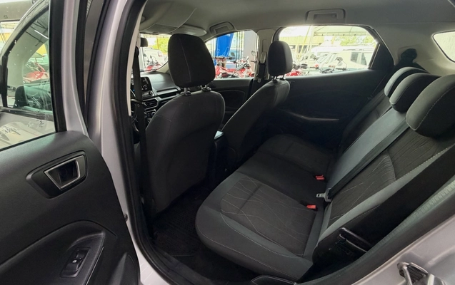 imagem-https://www.socarrao.com.br/sc-vehicle-images-prod/4354314/1791998842060-cdd99579358d43b4a3552aed955be503_1791998313355.jpg