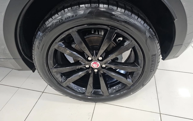 imagem-https://www.socarrao.com.br/sc-vehicle-images-prod/4354321/1791998903910-2Gd5As9ERTDyVHZy9oVEcEZYCINgfUjO.jpg