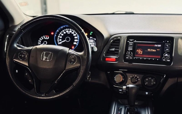imagem-https://www.socarrao.com.br/sc-vehicle-images-prod/4354324/1792001315773-8568942_8_B_ac035b74b2.jpeg