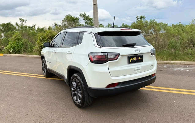imagem-https://www.socarrao.com.br/sc-vehicle-images-prod/4354340/1791999044337-42ed180c410d4b3eab7e276eca195d6e_1791998818924.jpg