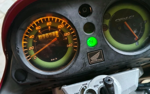 imagem-https://www.socarrao.com.br/sc-vehicle-images-prod/4354343/1791999103029-V2hhdHNBcHAgSW1hZ2UgMjAyNi0xMC0xMyBhdCAxMS4zNi4wNyAoMSkuanBlZw.jpeg