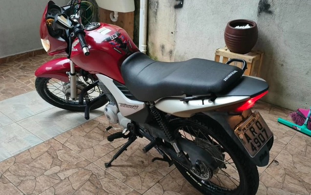 imagem-https://www.socarrao.com.br/sc-vehicle-images-prod/4354343/1791999103305-V2hhdHNBcHAgSW1hZ2UgMjAyNi0xMC0xMyBhdCAxMS4zNi4wNy5qcGVn.jpeg