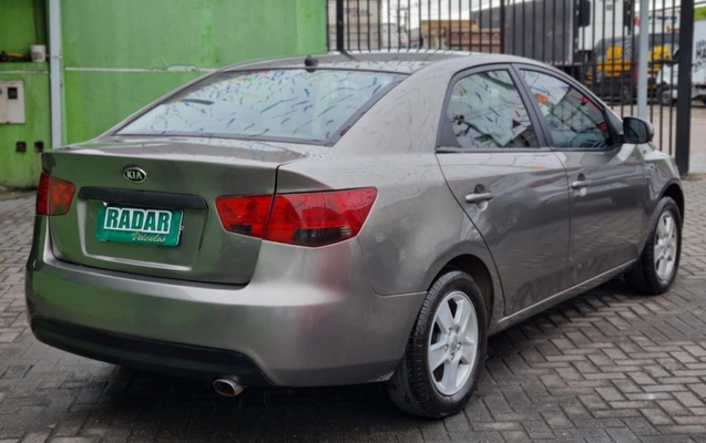 imagem-https://www.socarrao.com.br/sc-vehicle-images-prod/4354404/1791999425040-lkxkCt36pFliJ5HBGZvrJ6KCTl3rnGxE.jpg