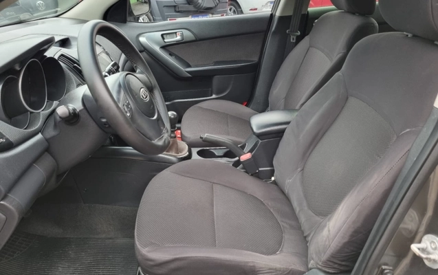 imagem-https://www.socarrao.com.br/sc-vehicle-images-prod/4354404/1791999425043-nqKDuoGN6yGixcQtlCsfTCg98VNhjJjn.jpg
