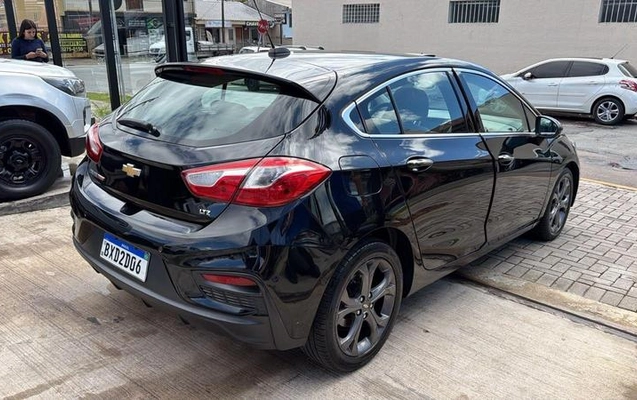 imagem-https://www.socarrao.com.br/sc-vehicle-images-prod/4354406/1792692430543-8536738_0_B_f7647b7e0a.jpeg