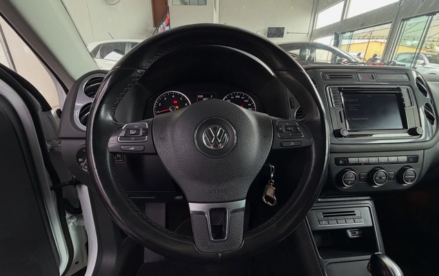 imagem-https://www.socarrao.com.br/sc-vehicle-images-prod/4354412/1791999614904-2834c3d9ea584bfda9feff9541caee89_1791999537851.jpg