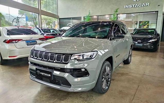 imagem-https://www.socarrao.com.br/sc-vehicle-images-prod/4354417/1792596840659-8432609_16_B_49b16aa2fe.jpeg