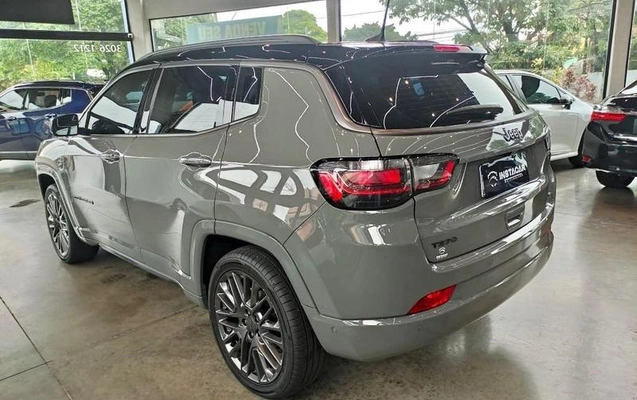imagem-https://www.socarrao.com.br/sc-vehicle-images-prod/4354417/1792596840661-8432609_17_B_852caee585.jpeg
