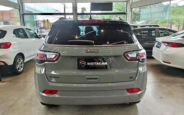 imagem-https://www.socarrao.com.br/sc-vehicle-images-prod/4354417/1792596840662-8432609_11_B_50b75b47d7.jpeg