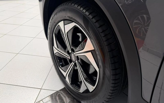 imagem-https://www.socarrao.com.br/sc-vehicle-images-prod/4354505/1792525032407-8568915_14_B_a917c8f2a1.jpeg