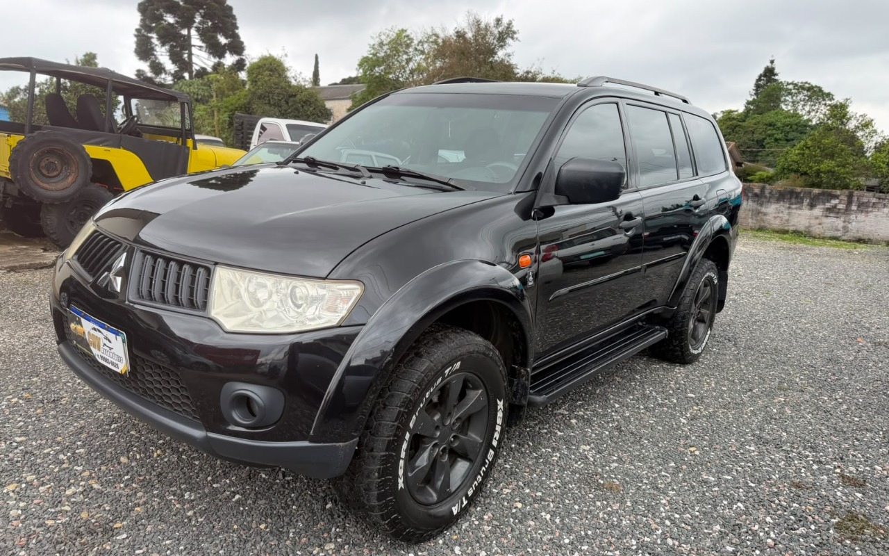 Mitsubishi Pajero Dakar 2013 Preto — foto 1 de 3