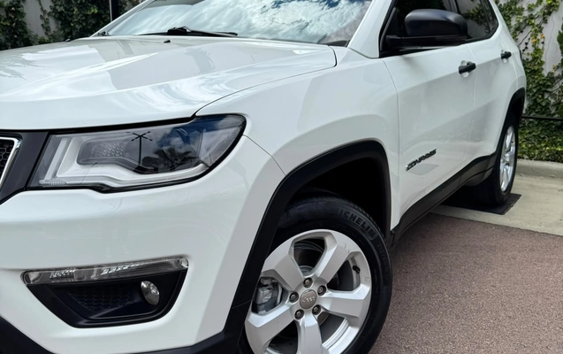 imagem-https://www.socarrao.com.br/sc-vehicle-images-prod/4354629/1792001411527-91fbf8c9-e455-4cbb-b4b5-419cbb378bc1.jpg