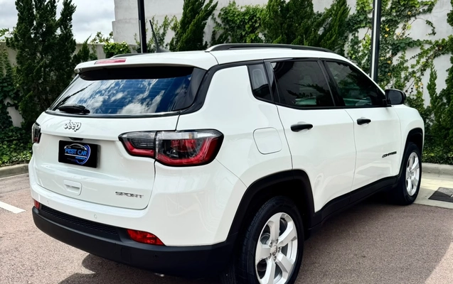 imagem-https://www.socarrao.com.br/sc-vehicle-images-prod/4354629/1792001411534-62af0363-8570-406b-9e04-c4be78669e70.jpg